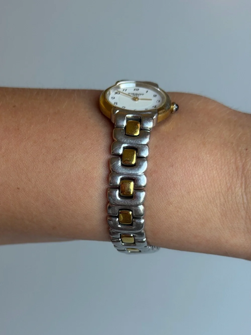 Vintage Tissot 1853 G357 Two Tone Bracelet Watch Swiss Quartz Sapphire Crystal